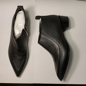 everlane Italy boss woman boots.